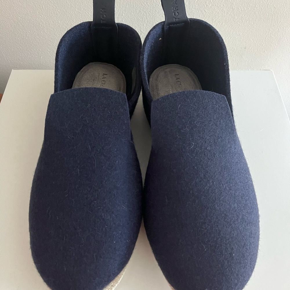 Serena & Lily Felt Slippers Size 40